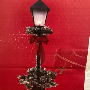 - NIB 48" Light Post Pine Leaves & Bow Decor